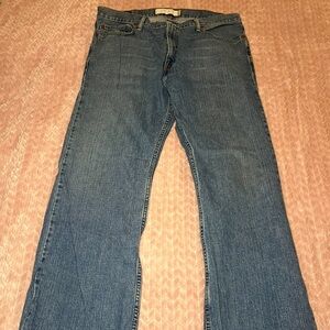 Levi's Men's Bootcut Jeans in Classic Blue